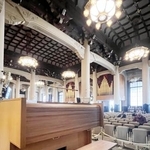 　築地本願寺本堂のパイプオルガン＝東京都中央区