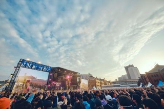 　昨年の「ＣＥＮＴＲＡＬ」ライブ＝横浜市