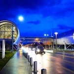 　映像「セルン」より、ＣＥＲＮの一般見学者のための施設「サイエンス・ゲートウェイ」（提供写真）