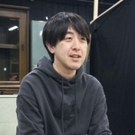 　コメディーへの思いを語る冨坂友