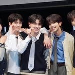 　プレデビューイベントに登場した「ＶＩＢＹ」の（左から）ＫＯＴＡＲＯ、ＩＯ、ＲＥＮＫＩ、ＡＫＩＴＯ、ＲＹＯＨＡ