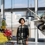 　リナ・バネルジー（エスパス　ルイ・ヴィトン東京にて　２０２６年　Ｐｈｏｔｏ　ｃｒｅｄｉｔｓ：Ｊｅｒｅｍｉｅ　Ｓｏｕｔｅｙｒａｔ／Ｌｏｕｉｓ　Ｖｕｉｔｔｏｎ）（提供写真）