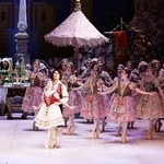 　松山バレエ団「新『コッペリア』」の舞台（（Ｃ）エー・アイ　撮影・平井晋之介）