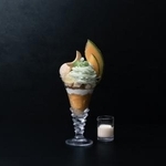 　「果房　メロンとロマン」で人気の「メロンのモンブランパフェ」（提供写真）