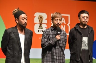　「ＯＲＡＮＧＥ　ＲＡＮＧＥ」の（左から）ＲＹＯ、ＨＩＲＯＫＩら＝５月１１日、東京都内