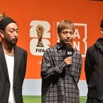 　「ＯＲＡＮＧＥ　ＲＡＮＧＥ」の（左から）ＲＹＯ、ＨＩＲＯＫＩら＝５月１１日、東京都内