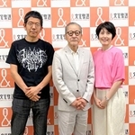 　記者会見後、撮影に応じた（左から）武田砂鉄、大竹まこと、小島慶子＝東京都内