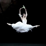 　「ジゼル」の一場面（（Ｃ）２０２６　Ｈｅｌｅｎ　Ｍａｙｂａｎｋｓ／ＲＯＨ）