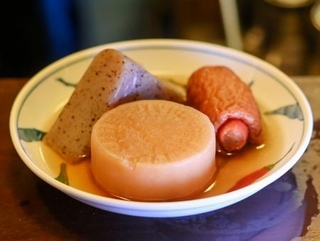 　「食堂ふくや」のおでん＝東京都渋谷区