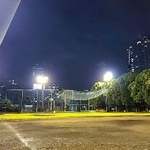 　キャッチボールをしたくなる芝公園野球場＝東京都港区