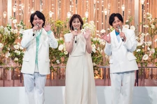 　「ＮＨＫ夏の音楽祭　うたであえたら　２０２６」の司会を務めた（左から）大森元貴、北川景子、二宮和也