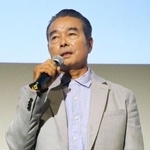 　映画「温泉シャーク２　九州大決戦」のジャパンプレミア上映会で熊本への思いを語る勝野洋＝東京都豊島区