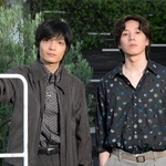 　映画「我々は宇宙人」で主人公の声を演じた坂東龍汰（右）と岡山天音