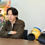 　インタビューに答える中村倫也