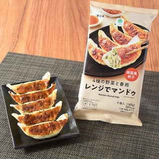 　ファミリーマートの「４種の野菜と春雨レンジでマンドゥ」