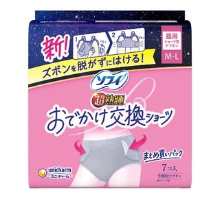 　ユニ・チャームの「ソフィおでかけ交換ショーツ」の７枚入り