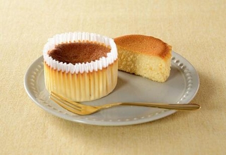 　ローソンの「生ベイクドチーズケーキ」