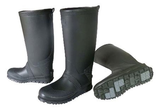 　アキレスが発売した男性用防寒ブーツ「モントレＭＢ-８０２」