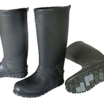 　アキレスが発売した男性用防寒ブーツ「モントレＭＢ-８０２」