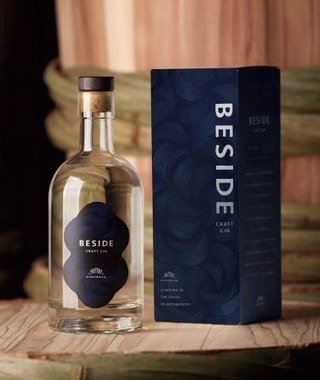 　菊正宗酒造の「菊正宗　ＢＥＳＩＤＥ　７００ｍＬ」