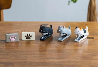 猫のカバー付きホチキス|新商品|神戸新聞NEXT