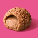 　ファミリーマートの「ザクほろシュー（チョコクリーム）」