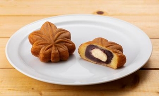 　八天堂の「冷やして食べる　くりーむもみじ」
