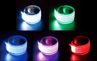 　アルペンの「５色発光ＬＥＤリストライト」
