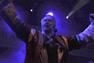 　コンサートに出演したウォルフガング・ハイヒェルさん＝２０１２年５月、ウィーン（ゲッティ＝共同）