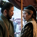 　ドラマ「ＳＨＯＧＵＮ　将軍」より。真田広之さん（右）と浅野忠信さん（（Ｃ）Ｃｏｕｒｔｅｓｙ　ｏｆ　ＦＸ　Ｎｅｔｗｏｒｋｓ）
