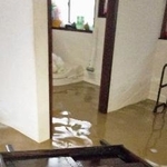 　記録的豪雨による浸水被害に遭った欠芳子さん宅＝９月２１日、石川県珠洲市（本人提供）
