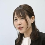 　インタビューに答えるネットコミュニケーション研究所代表の中村佳美さん