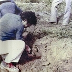 　１９７８年にタイで行われた遺骨収集事業（日本遺族会提供）