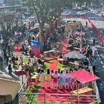 　「さくら野百貨店仙台店」跡前の青葉通で行われた社会実験のイベント＝２０２２年１０月、仙台市（同市提供）