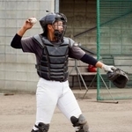 　練習に励む尽誠学園高女子硬式野球部の千葉如乃さん＝２０２５年８月、香川県善通寺市