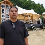 　オレンジエコーのステージを企画する根木龍一さん＝２０２５年７月、新潟県湯沢町