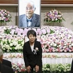 岡村勲さんのお別れの会で、弔辞を述べた上川陽子衆院議員＝５月１２日、東京都千代田区の如水会館