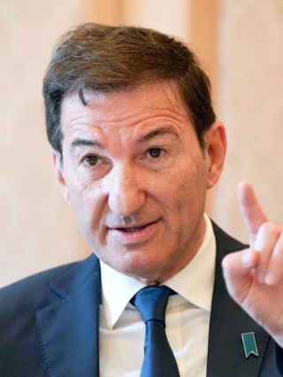 　ボアズ・ビスムット委員長