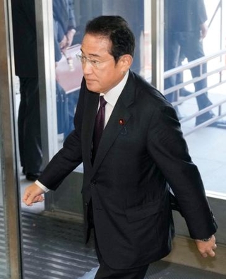 　岸田前首相＝２日、東京・永田町の自民党本部