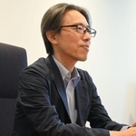 インタビューに答えるアクセンチュアの保科学世さん