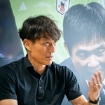 　日本サッカー協会の宮本恒靖会長