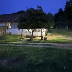 ラオス中部ビエンチャン県の村にある売春拠点の一つ