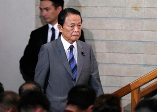 　自民党の麻生最高顧問＝９月、東京・永田町の党本部