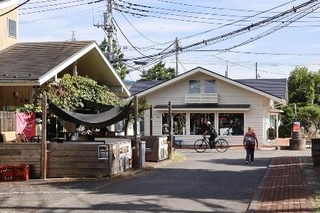 　埼玉県入間市にある「ジョンソンタウン」の街並み＝２０２５年１０月