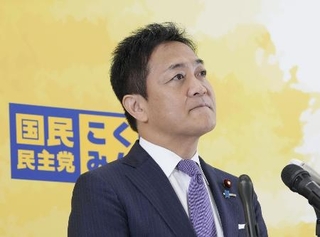 記者会見する国民民主党の玉木雄一郎代表＝９月２４日、国会