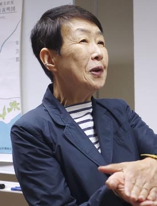　横浜市からの修学旅行生に語る中澤晶子さん