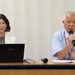 　医療保護入院の問題点を訴える江口実さん（右）と西前啓子弁護士＝８月、厚労省