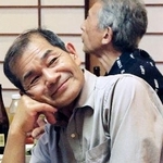 　新潟水俣病の被害者を支援してきた旗野秀人さん（映画「春、阿賀の岸辺にて」の一場面から、小森はるかさん提供）