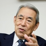 　インタビューに応じる関経連の松本正義会長