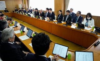 　自民党本部で開かれた総務会＝５日午前、東京・永田町